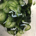 symkb's cooksnap of when they made きゅうりとワカメの酢の物.