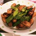 stsxxxkor's cooksnap of when they made アスパラとウインナーのガーリック炒め.