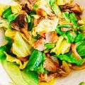 ＊ポポ＊'s cooksnap of when they made キャベツとベーコンきのこの醤油バター炒め.