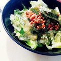 ☆ちゃーはん★'s cooksnap of when they made 大根おろしで☆納豆レタス和え.