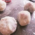 ROLΕ's cooksnap of when they made 電子レンジで簡単♪洋風生チョコいちご大福.