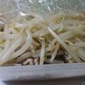 ちんしるさん's cooksnap of when they made レンジで簡単もやし肉巻き.