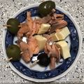 シェフー's cooksnap of when they made スモークサーモン☆オリーブ☆チーズの♡.
