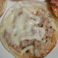 tamaco0920's cooksnap of when they made ツナマヨ☆餃子の皮ピザ.