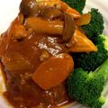 よねすと's cooksnap of when they made 煮込みハンバーグ　家にあるもので　簡単.