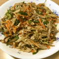 クックTopMfld's cooksnap of when they made 簡単♪きのことごぼうとひき肉のピリ辛炒め.