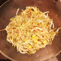 まめ郎's cooksnap of when they made 簡単！ピリ辛♪もやしとカニカマの中華あえ.