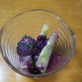 虹透夜's cooksnap of when they made 簡単一品★ブロッコリーのブルベリ味噌和え.
