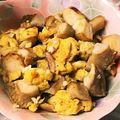 りんごぉぉぉ's cooksnap of when they made うまい！エリンギ☆卵炒め.