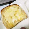choco831's cooksnap of when they made ピザに憧れた☆メープルチーズトースト♪.