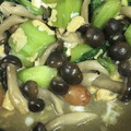 クックXJZR7R☆'s cooksnap of when they made 鶏がらで簡単！青梗菜としめじの卵炒め.