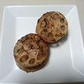 ☆kinoko☆'s cooksnap of when they made 豚挽肉や鶏挽肉でれんこんのはさみ照り焼き.