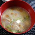 4double5's cooksnap of when they made なめこと豆腐と三つ葉のお味噌汁.