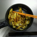 彩音ｍａｍａ's cooksnap of when they made ちくわと玉ねぎの☆オイスターソース炒め.