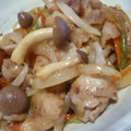 レオン犬's cooksnap of when they made 豚肉としめじのコクマヨ炒め☆.