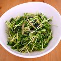 yumi＊kon's cooksnap of when they made 美容に良いかも？！豆苗とみょうがのサラダ.