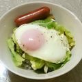 toccot's cooksnap of when they made 簡単♪朝食に♪キャベたま丼.