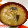 お魚キッチン's cooksnap of when they made さつまいもとベーコンの味噌汁.