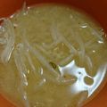 ゆうまいズ's cooksnap of when they made ぽかぽか♪ひき肉もやしのバター味噌スープ.
