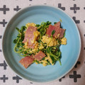 いちご＆大福's cooksnap of when they made 簡単！豆苗とベーコンの玉子炒め.