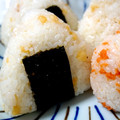 ケスケの嫁's cooksnap of when they made 揚げ玉(天かす)と白だしのおにぎり.