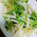 かおかなゆみ's cooksnap of when they made 節約レシピ♡豆苗と長芋の中華風炒め.