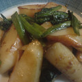 みほー♪'s cooksnap of when they made かまぼことほうれん草の炒め物.