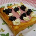 はわいあんトマト's cooksnap of when they made クリチーハムブルベジャムのトースト.