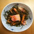 myukyeeena's cooksnap of when they made ささっとできる！切昆布とベーコンの炒め物.