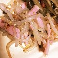 はくりんりん's cooksnap of when they made もやしと魚肉ソーセージのオイマヨ炒め.