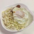papikun's cooksnap of when they made 5分で★半熟卵とウインナーのおかかご飯.