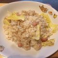 クックQZMVAU☆'s cooksnap of when they made 簡単♪パラパラ魚肉ソーセージマヨ炒飯.