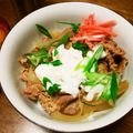 ゆうあい1010's cooksnap of when they made 簡単つゆだく☆温玉豚丼.