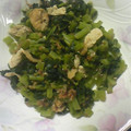melodyyou's cooksnap of when they made 大根の葉と油揚げの炒め物.