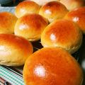 ハニー亭's cooksnap of when they made HBで簡単！バターロールなちぎりパン♪.