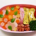 ☆ERI☆ERI☆'s cooksnap of when they made 幼稚園 キャラ弁♡ひなまつり ちらし風.