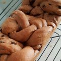 ♪豆ちゃん♪'s cooksnap of when they made 【お家で菓子パン作り】チョコ三つ編みパン.