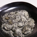 三毛猫れんか's cooksnap of when they made 黒ゴマと白玉団子の簡単デザート.