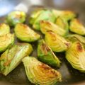 rakuen's cooksnap of when they made 簡単サイド　”芽キャベツのオーブン焼き”.