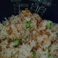 sakimama☆★'s cooksnap of when they made 簡単♪鮭フレークと枝豆の炊き込みご飯.