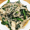 なぎさｖ's cooksnap of when they made 春菊とえのき茸の塩こんぶ炒め.