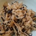 ぱらおしゃん's cooksnap of when they made ひじきときのこ 十六穀米の炊き込みご飯！.