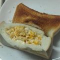 kyokoha's cooksnap of when they made マヨ☆スクランブルエッグdeたまごサンド.