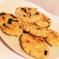 EHoN。's cooksnap of when they made 小松菜入りおから餅のゴマ塩焼き.