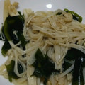 ヨシヨッシー's cooksnap of when they made 簡単♪ワカメとえのきの和え物.