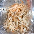 わらびーぬ。's cooksnap of when they made 大根の残った皮とふりかけで、超簡単和え物.