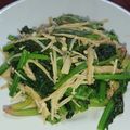 クックVOY1Q3☆'s cooksnap of when they made ほうれん草ときのこのバタポン 炒め.