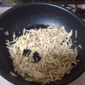はるひろえ's cooksnap of when they made もやしと挽き肉のマヨ炒め.