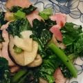 yotms's cooksnap of when they made 茎ブロッコリーの葉とベーコンの炒め物.
