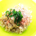 ユーロン's cooksnap of when they made 手軽美味♡押し麦の鮭フレーク和え.